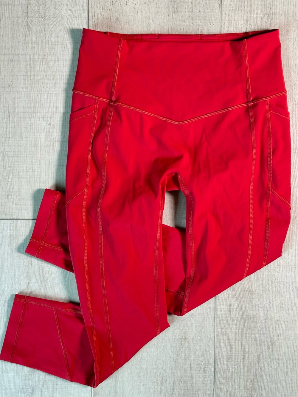 Lululemon pocket leggings 8